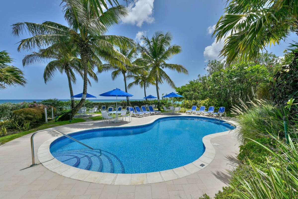 #102 Oceanview Beachfront at Maxwell Beach Villas