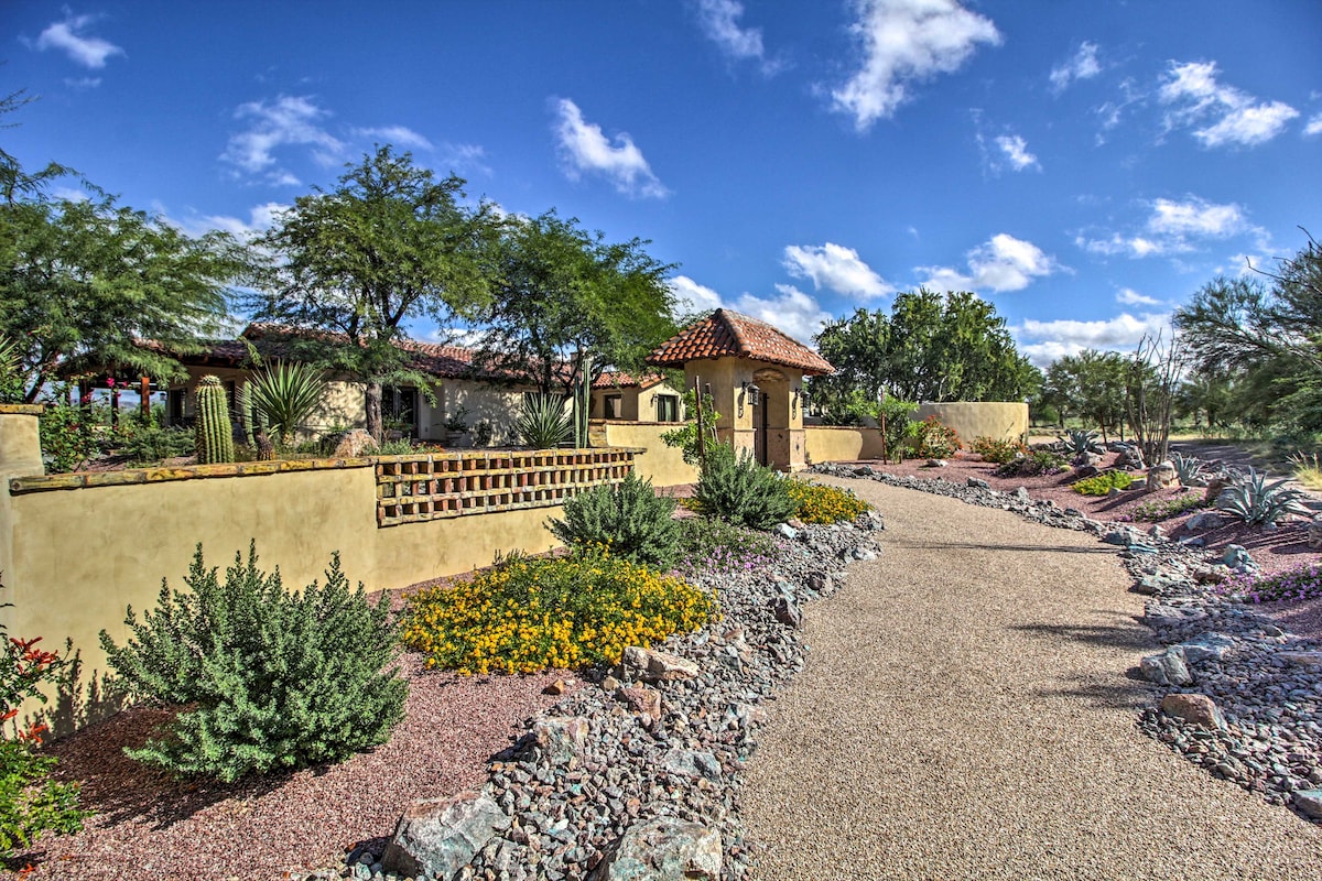 Luxe Tucson Vineyard Home ，可欣赏美景和火坑