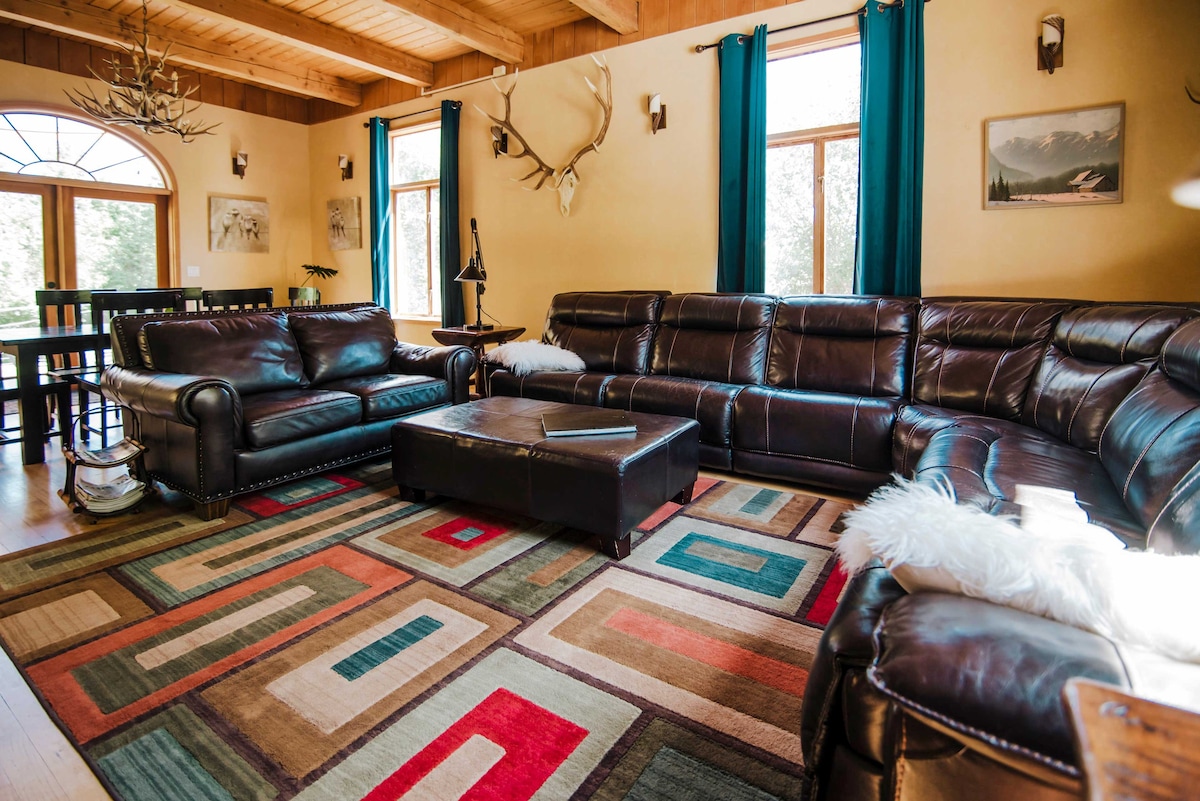 'Big House Lodge' - Cle Elum Retreat on 8 Acres!