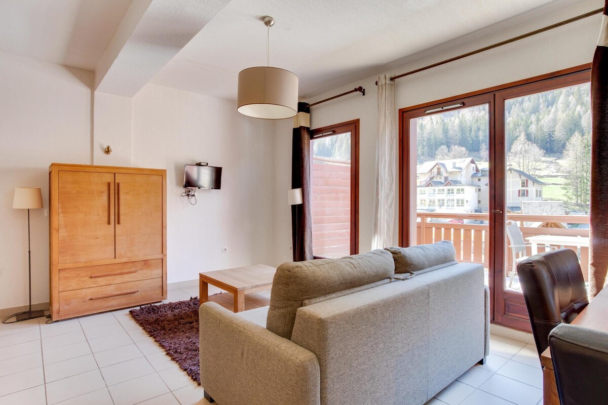 Les Portes du Mont Blanc度假村的单间公寓- Vallorcine