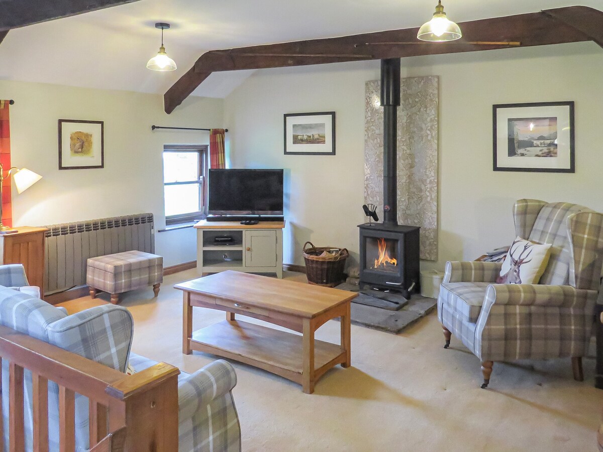 5 Swallowholm Cottages