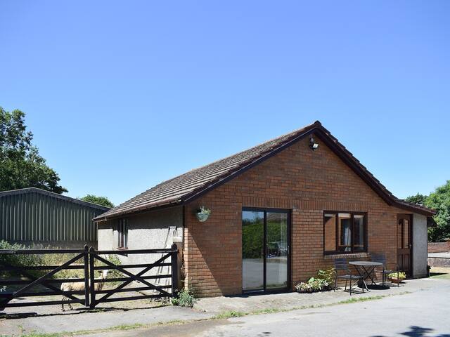 Llanon, near Aberaeron的民宿