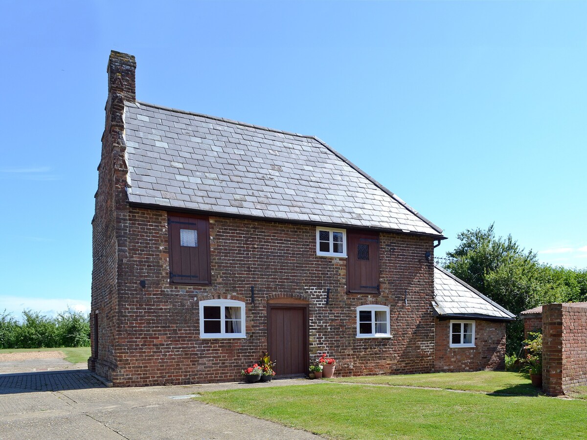 Hawthorne Cottage