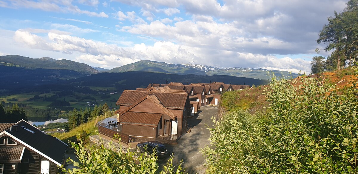 全新独家乡村小屋， Voss ，景观非常好