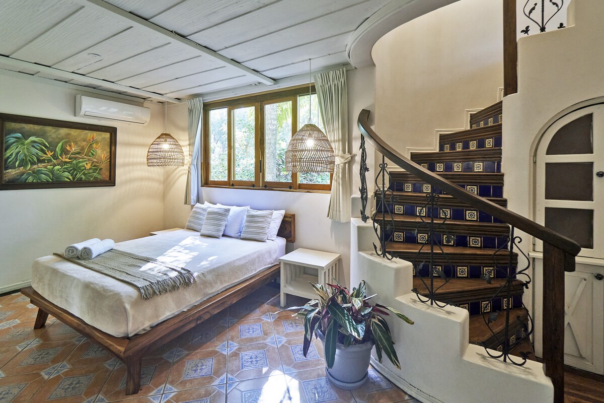 Luxury Suite, Paradise Beach Lodge | Ocean View