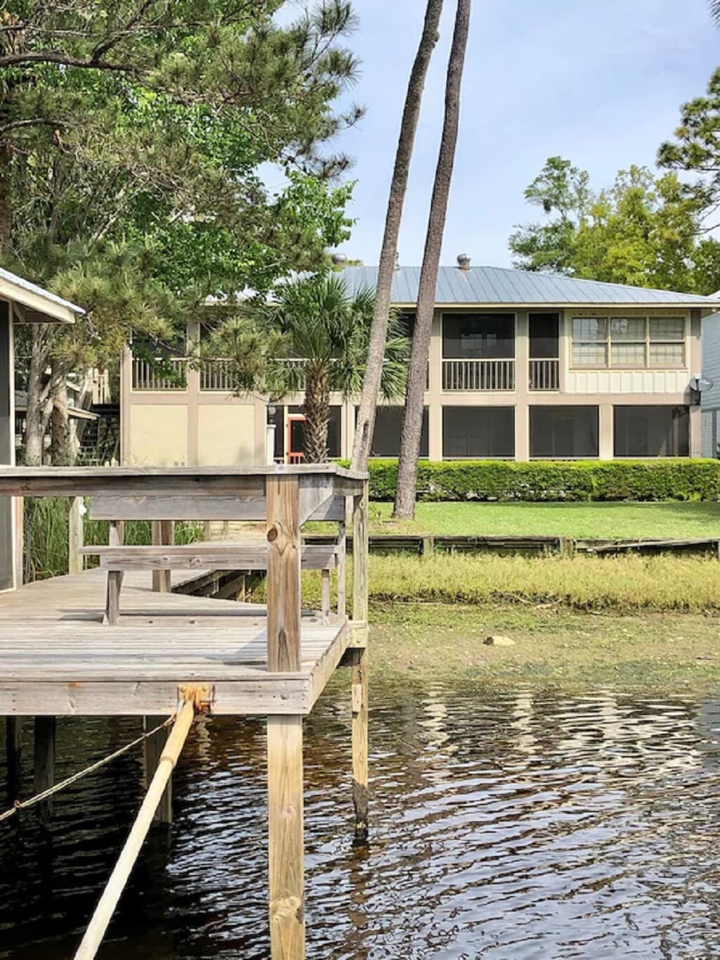 Steinhatchee Landing Cottage # 18 River House B