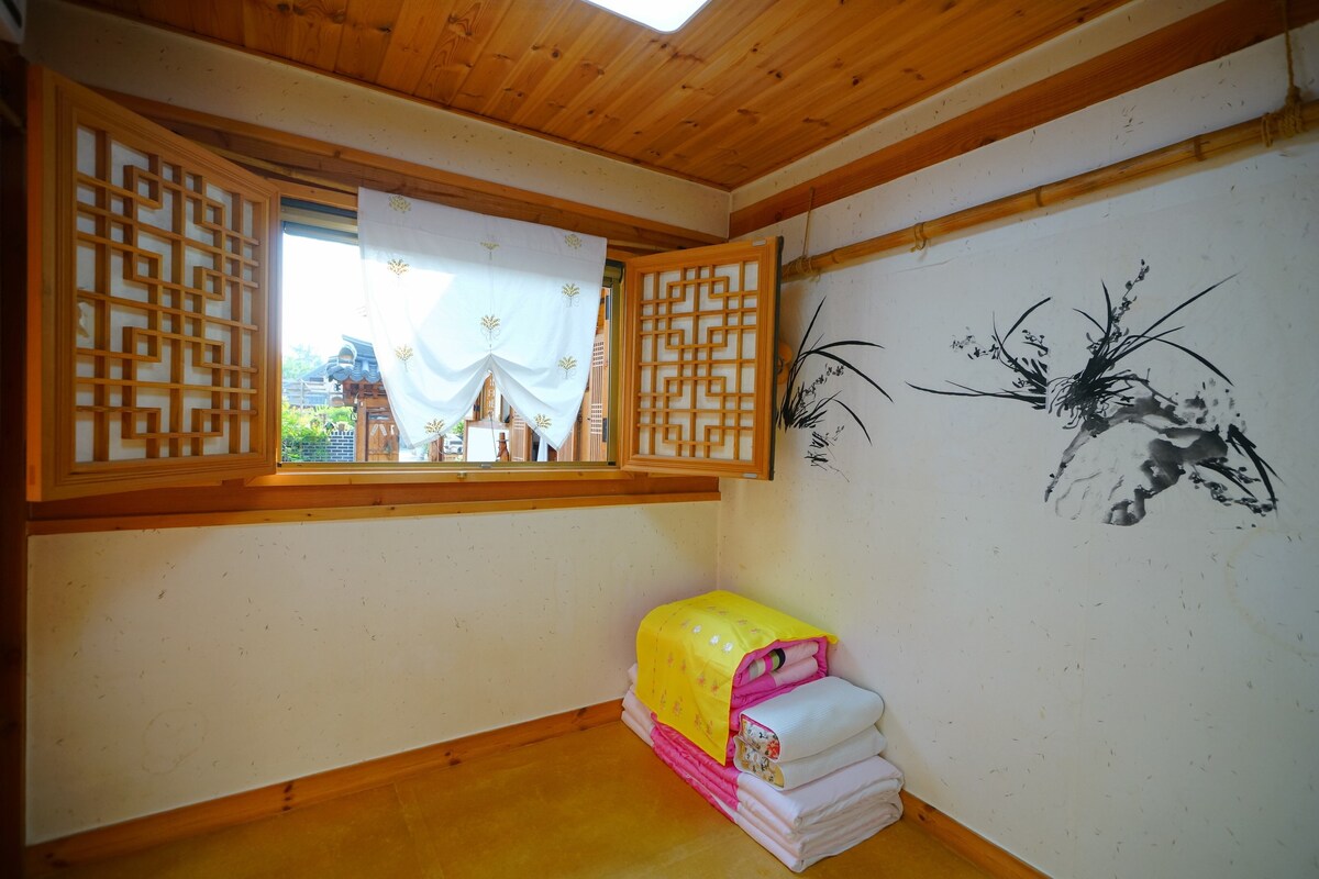 在这里，您可以体验传统韩屋的结构