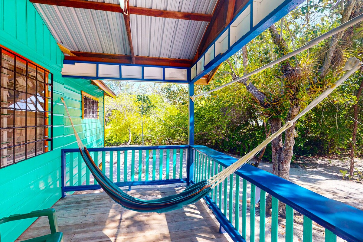 Walk to Beach 1BR Placencia Peninsula