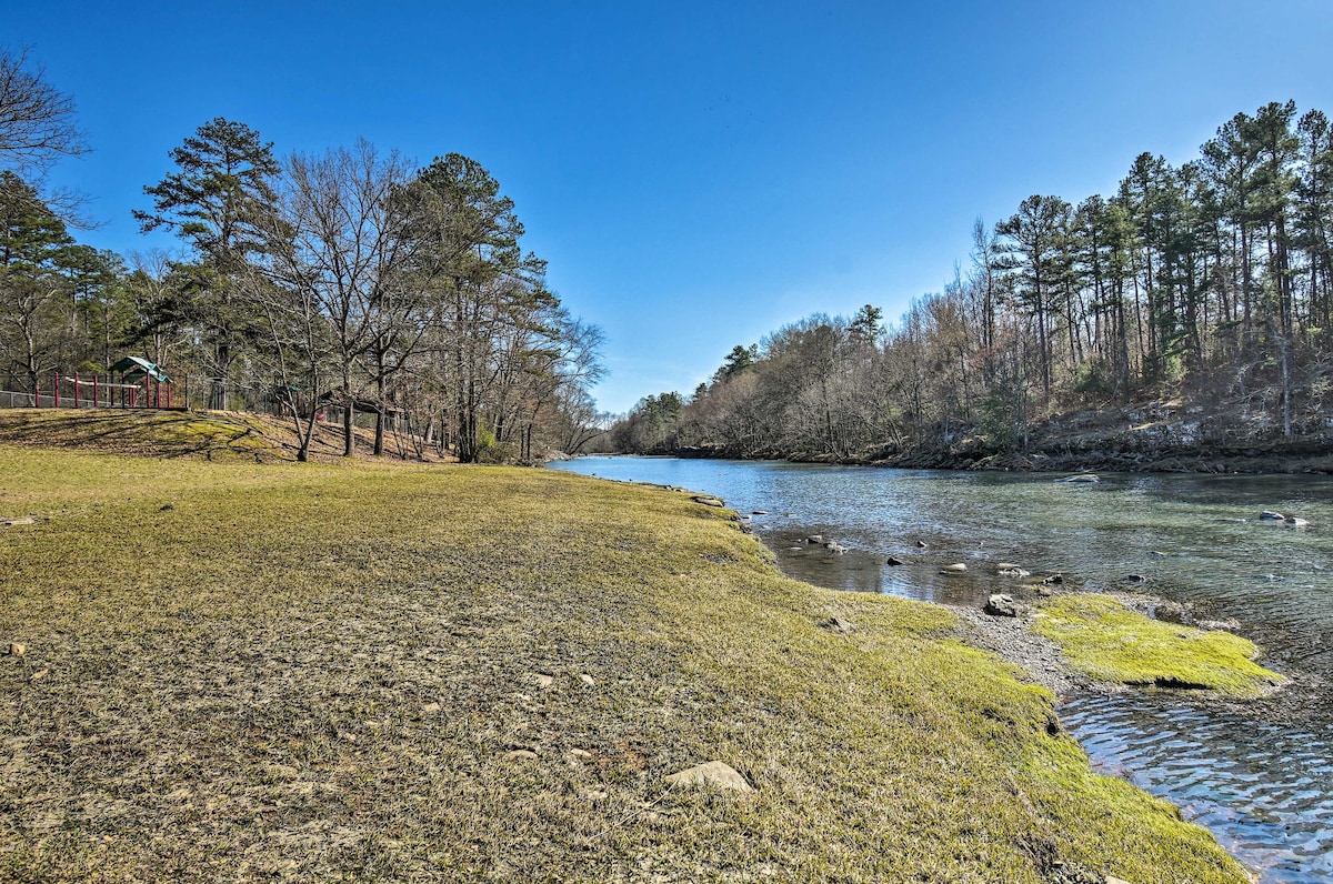 Arkansas Log Cabin Rental Near Lake Greeson!