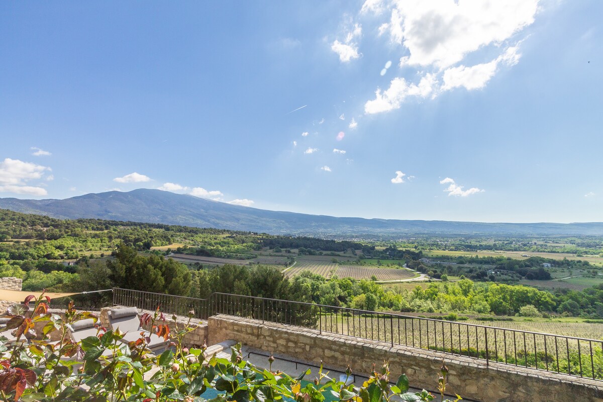 Maison Ventoux (7p) with pool in Crillon-le-Brave