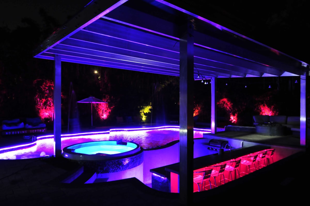 Private Luxury Pool / Swim up bar / Smart-home