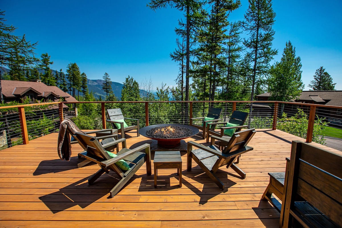 Spectacular WMR home with direct ski access!