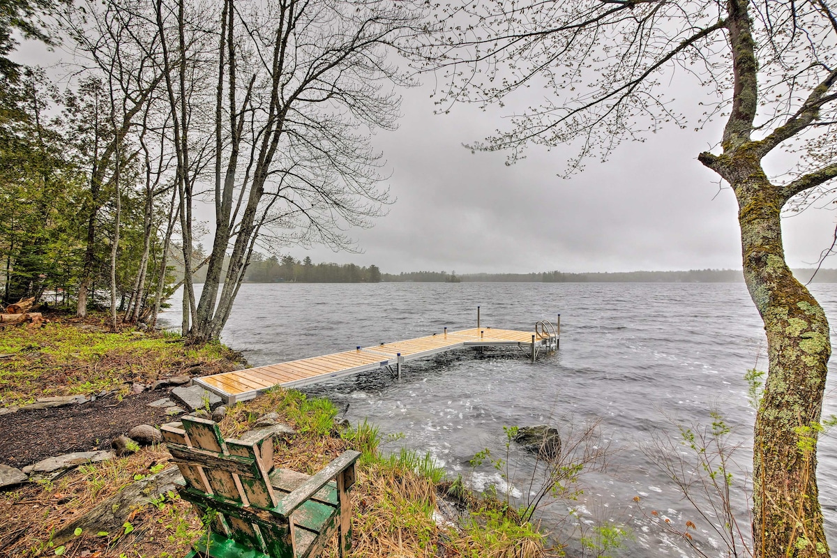 Waterfront Davis Pond Cabin w/ Dock + Kayaks!