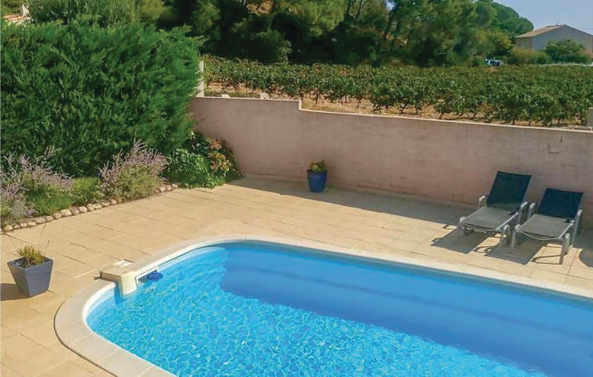 Home , Private swimming pool and Outdoor swimming