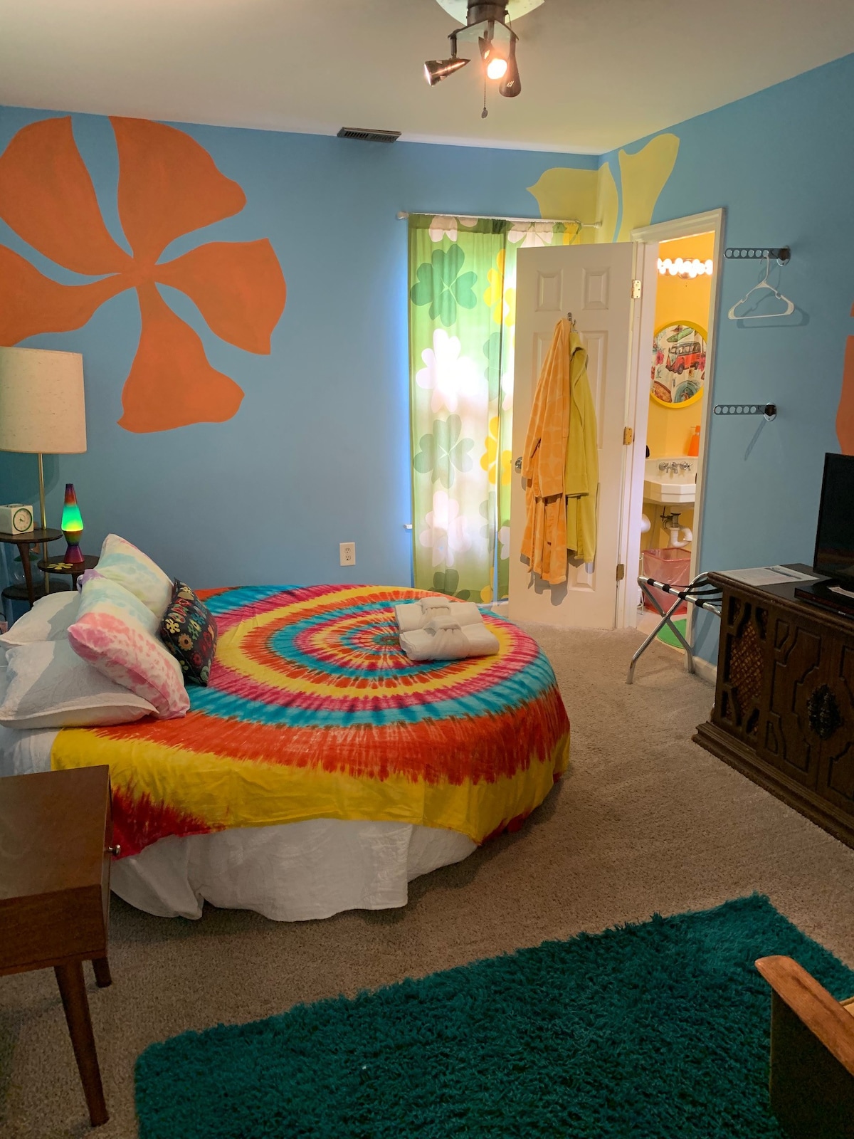 Beachside Boutique Inn - That 70 's Room