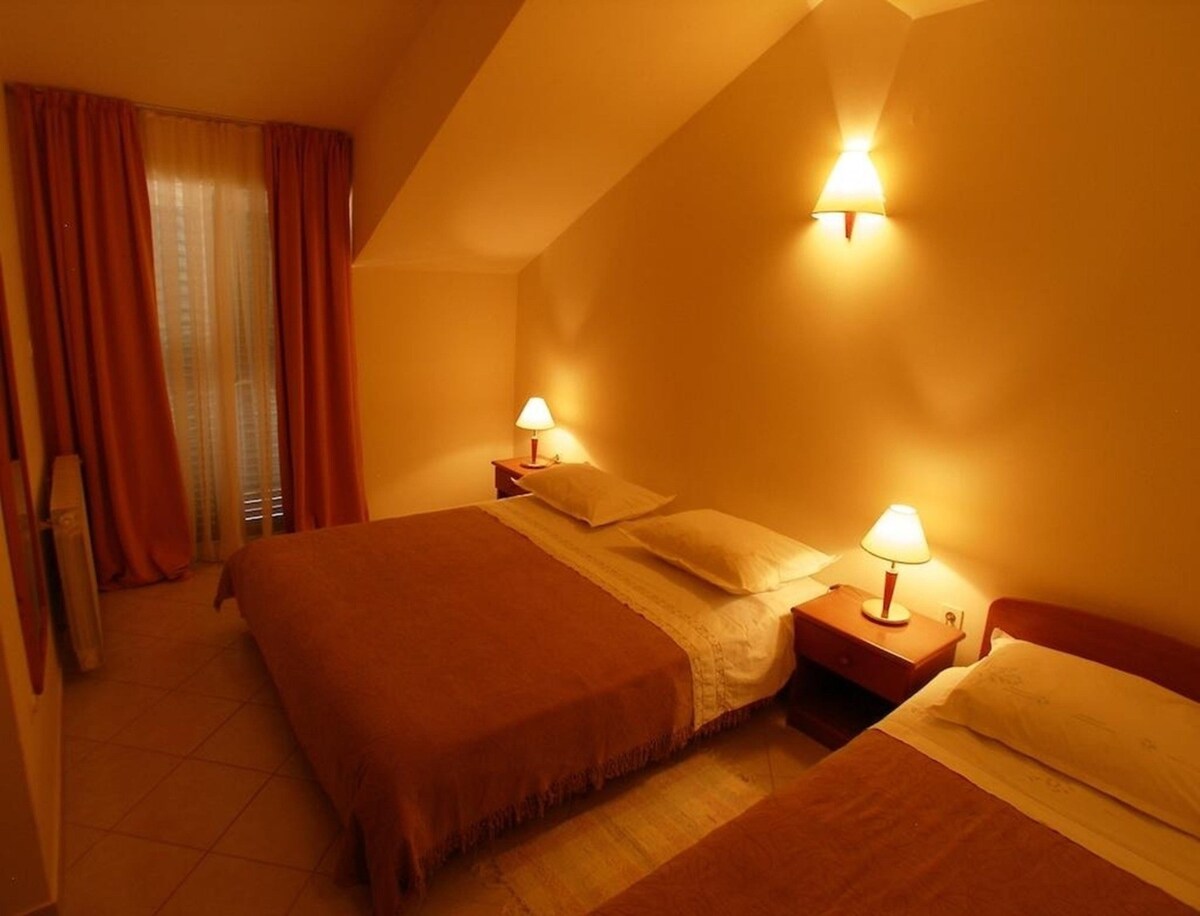 Room Petar - 150m from the city center