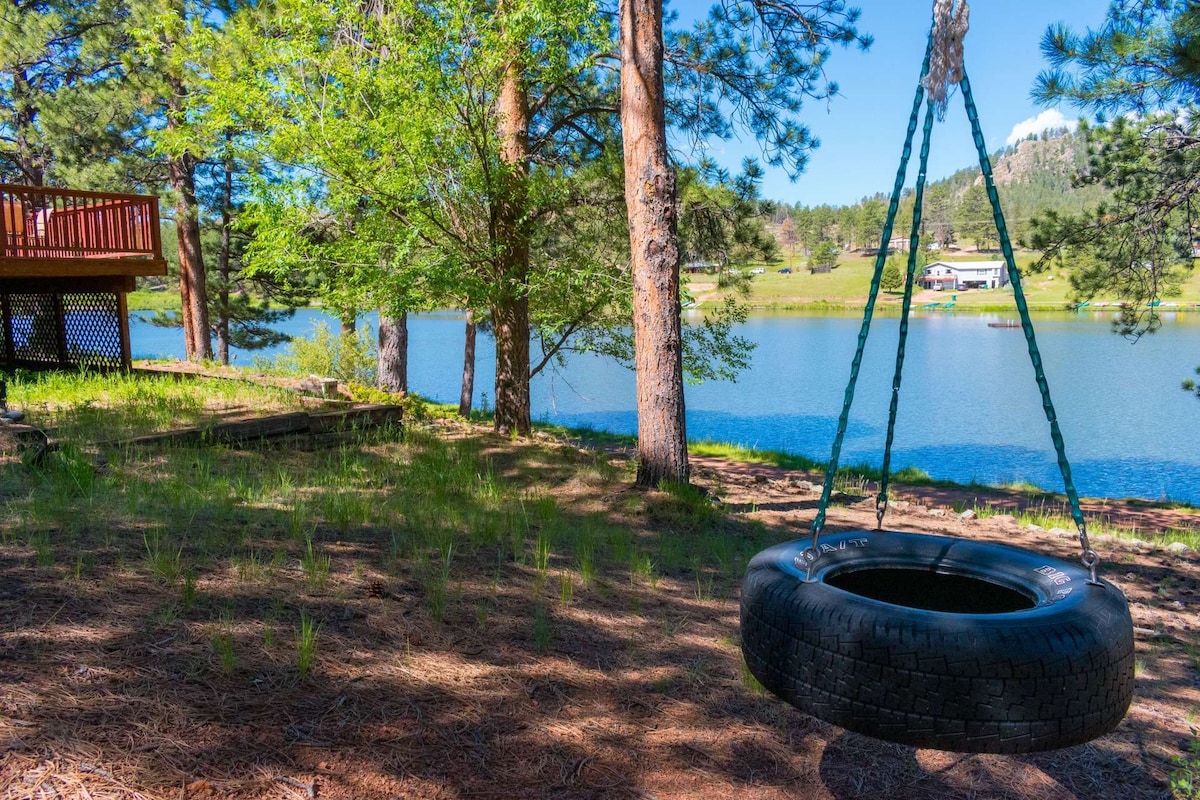 Peaceful Lakefront Mountain House, Wifi, Pets