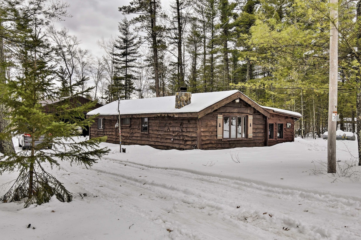 Cabin Near to Lakes, ATVing, Skiing & Nat’l Forest