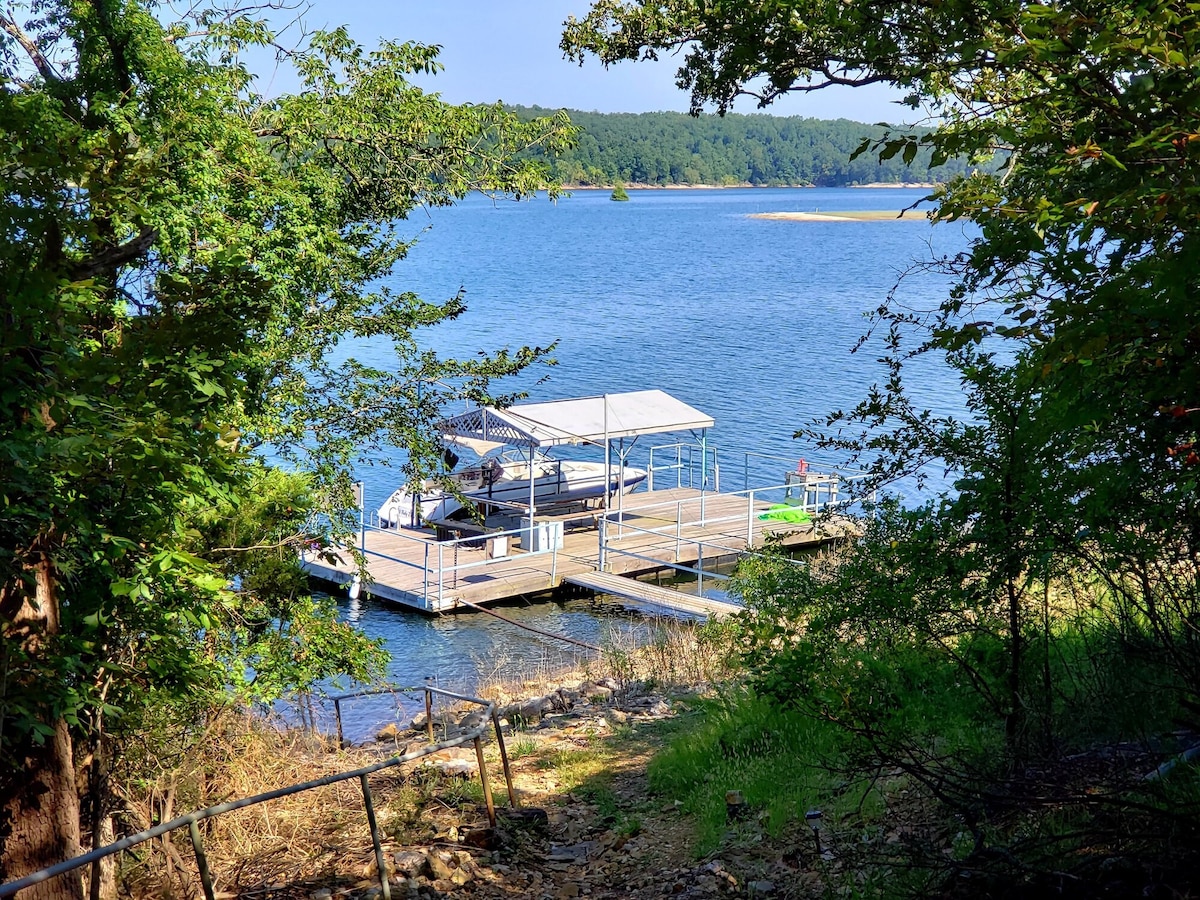 Bull Shoals Lake Room 7 - Sunset on the Shoals