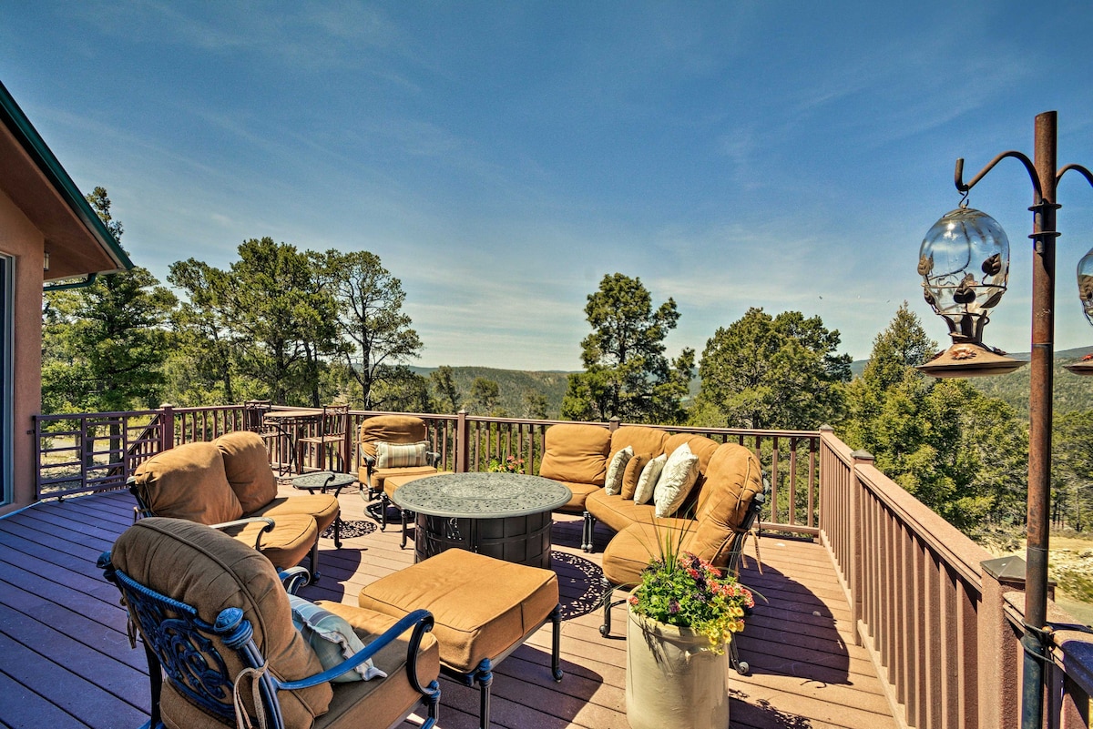 Large Ruidoso Home w/Stunning Views & Hot Tub