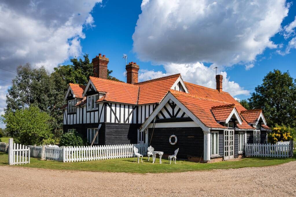 Osea Island: Cottage Sanctuary