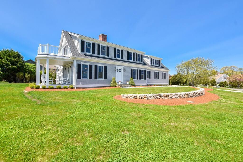 Spacious Game Room Close to Nauset Beach!