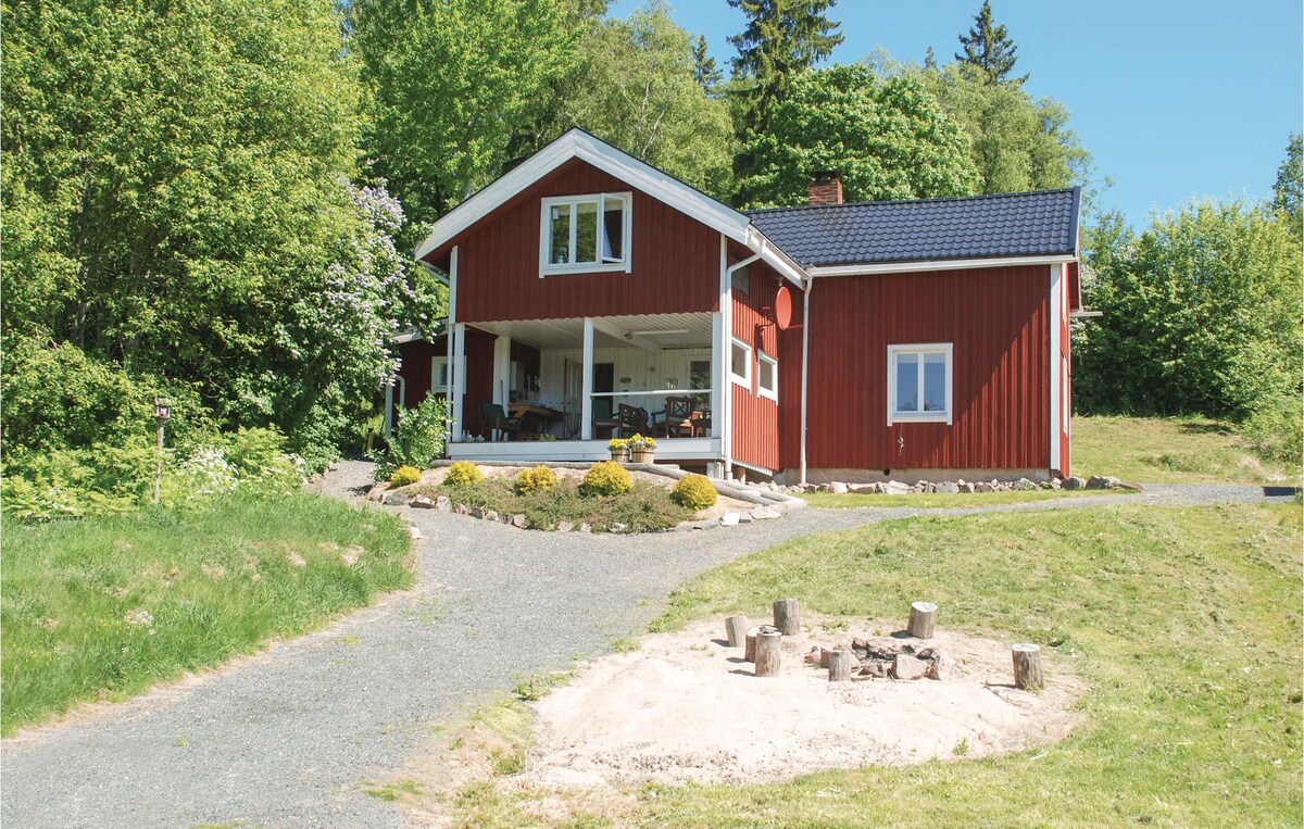 Nice home with 4 Bedrooms, Sauna and WiFi