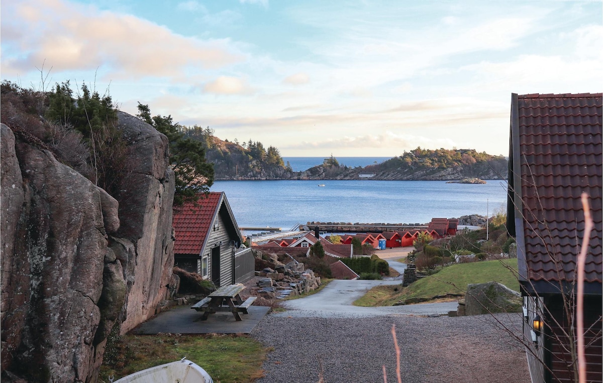 林德斯尼斯（ Lindesnes ）的漂亮房源，设有5间卧室和桑拿房