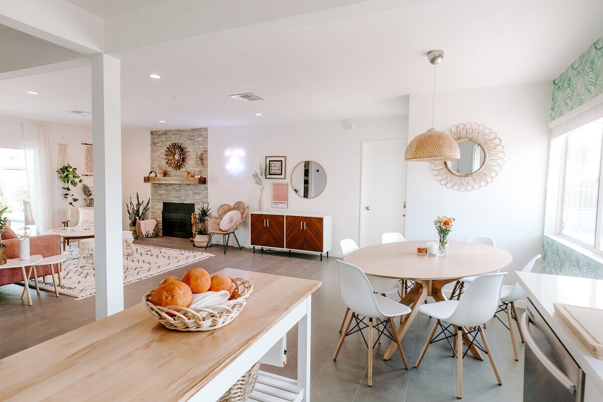 The Bungalow Maggie - Boho Mid Century Oasis