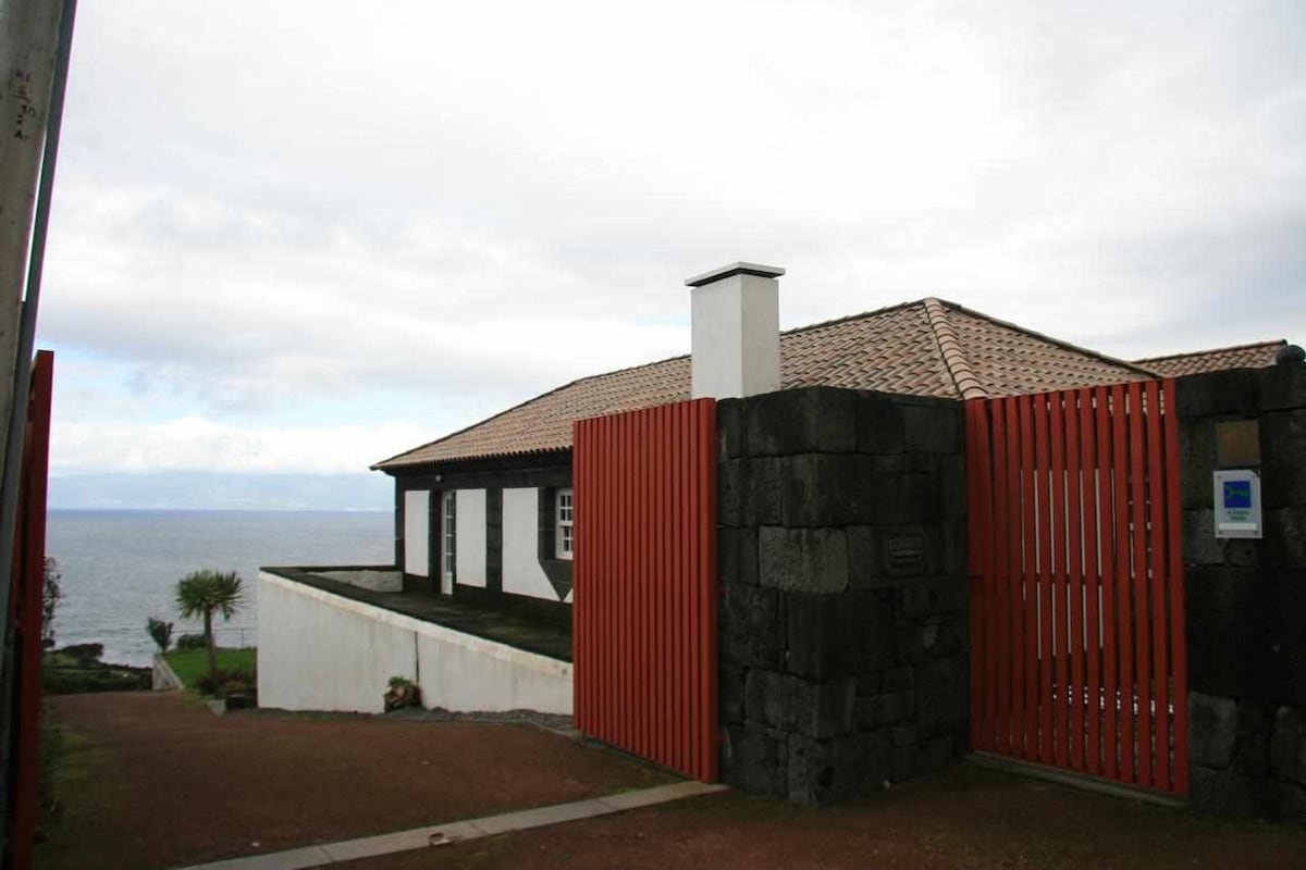 A Casa do Ouvidor-Casa Fogo