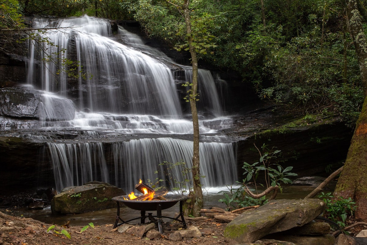 哈维拉瀑布（ Havilah Falls ） -带私人瀑布的豪华小木屋