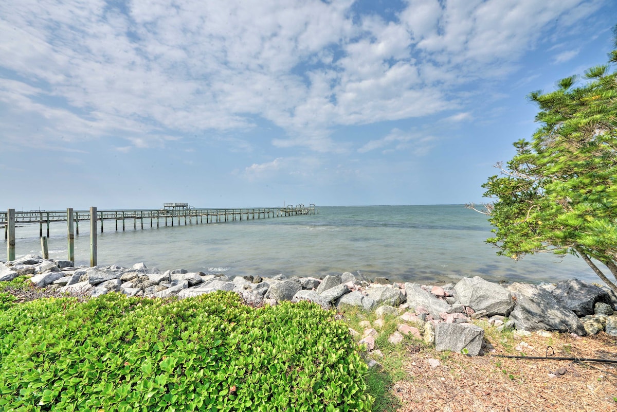 Waterfront Harkers Island Home: Sunset View & Dock