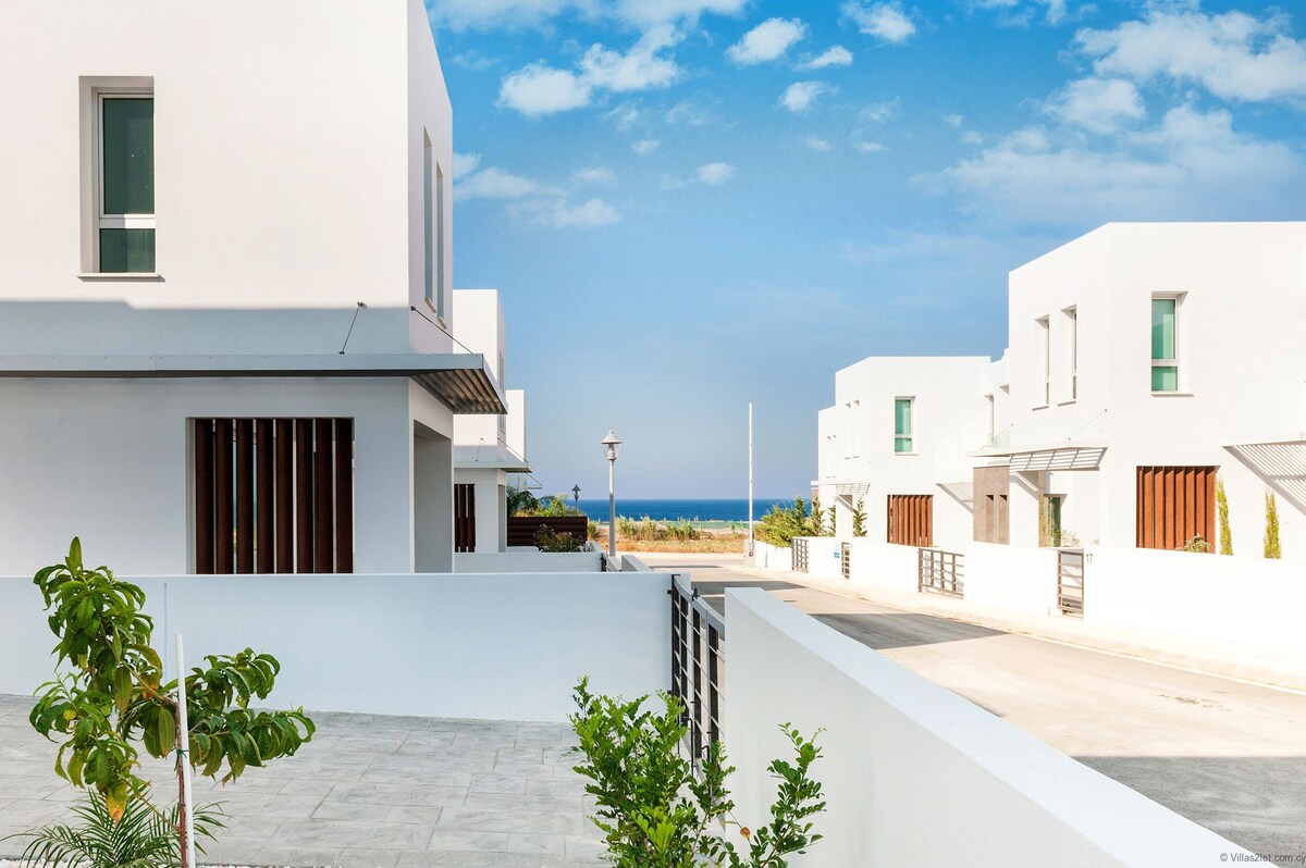 Villa Carmen - 3bed with Sea View