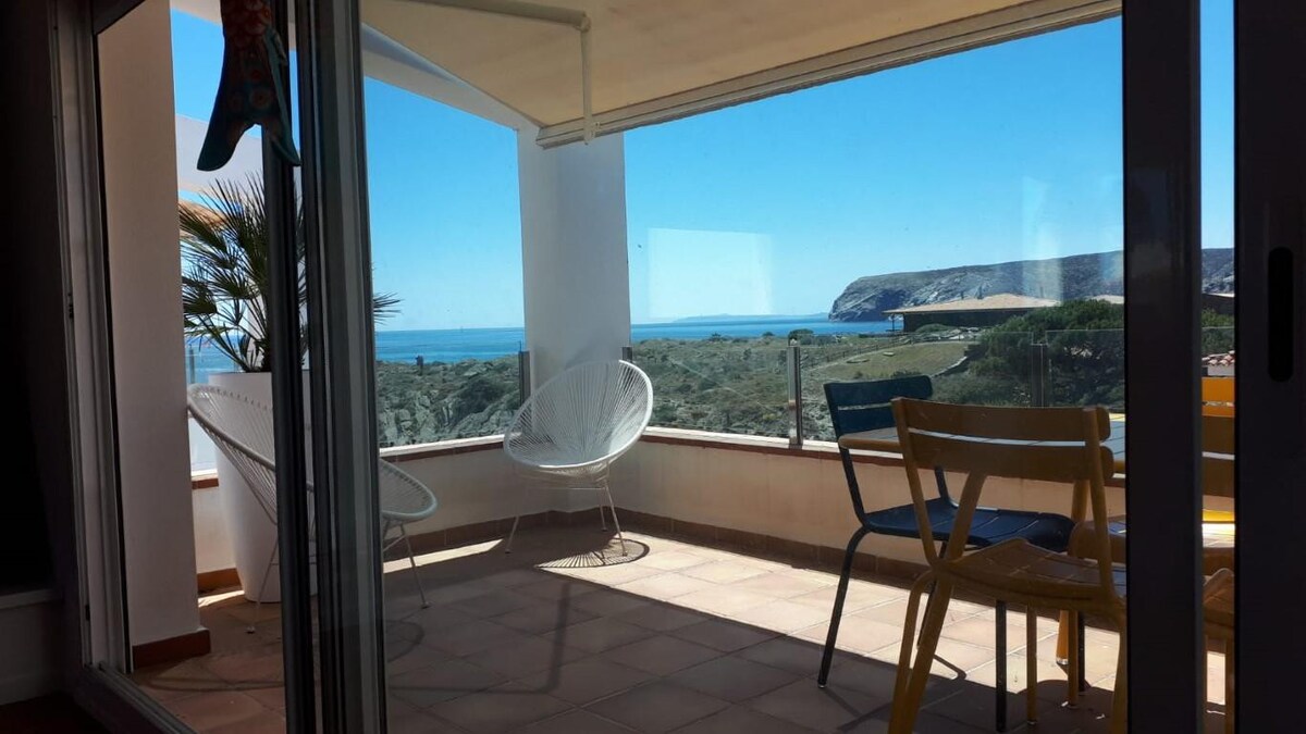 101.94 Duplex apartment, with sea views in Caials