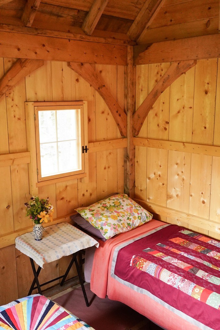 Hut in the Woods at Deer Isle Hostel