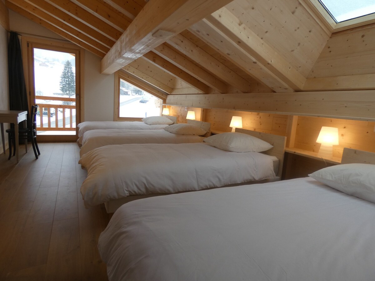 Very comfortable chalet next to the ski area 1