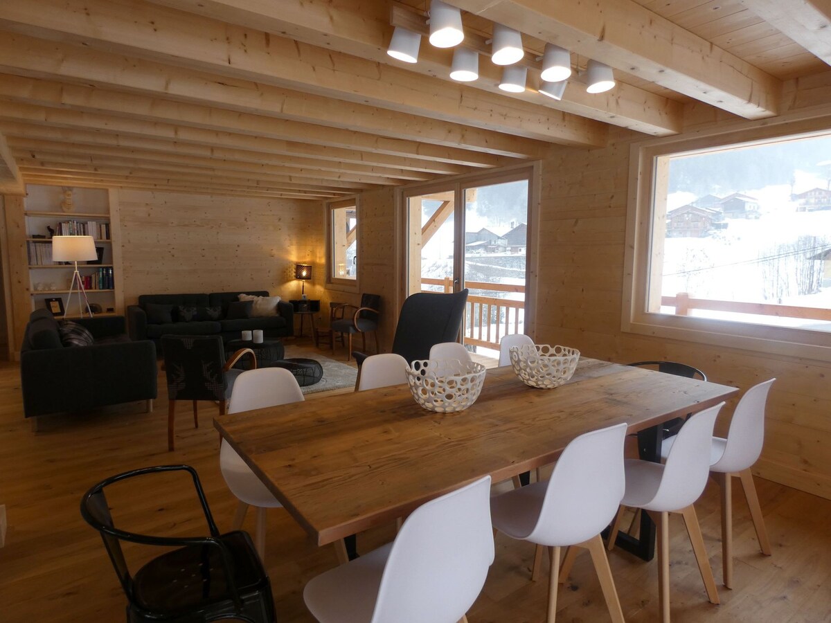 Very comfortable chalet next to the ski area 1