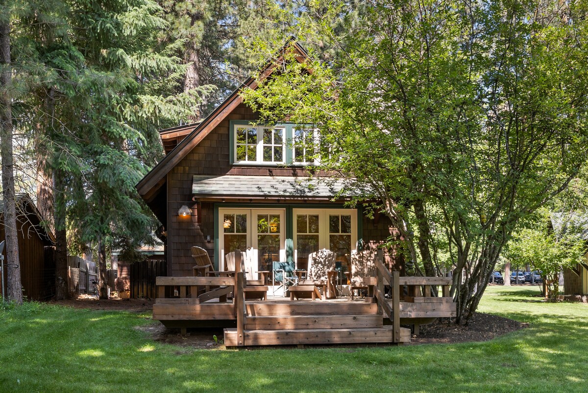 Metolius River Resort Cabin 10豪华小木屋