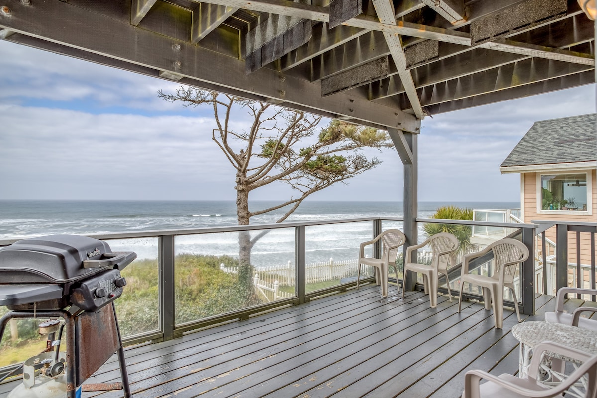 Oceanfront-Heart of Lincoln City-Above The Beach