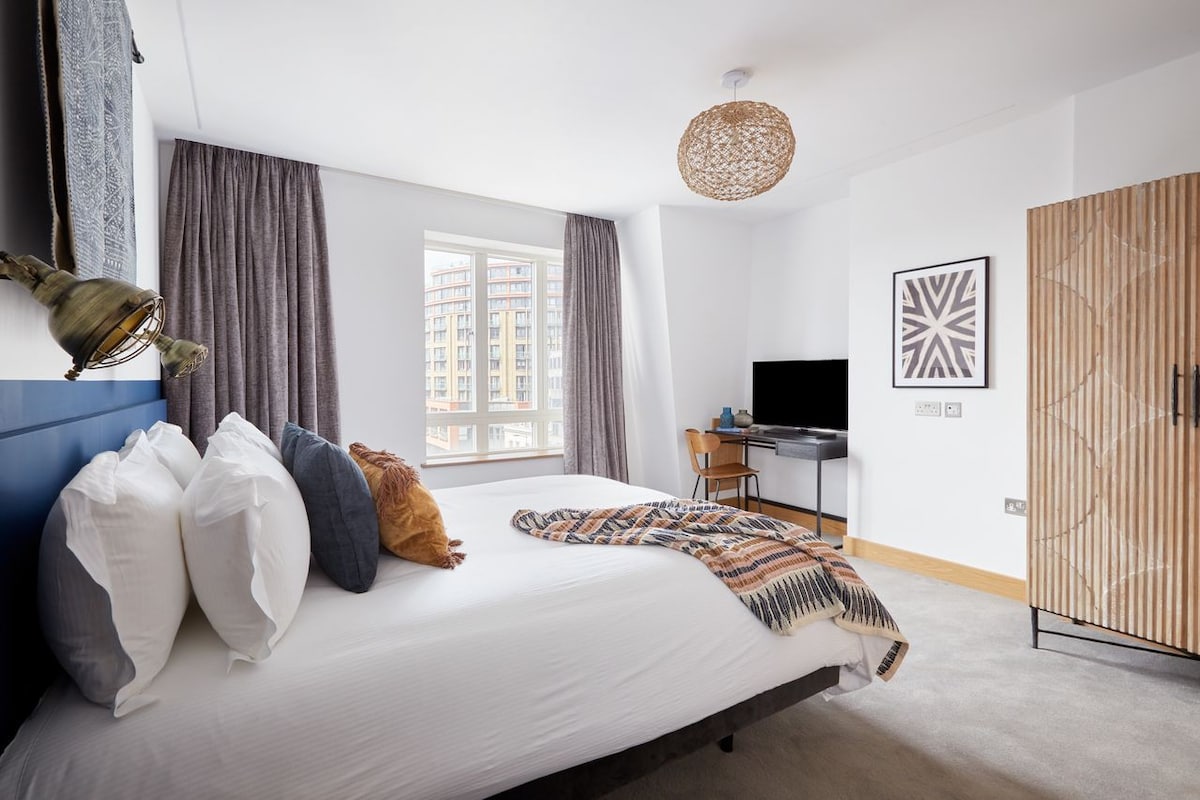 Sonder Edgware Road | Spacious Queen Room