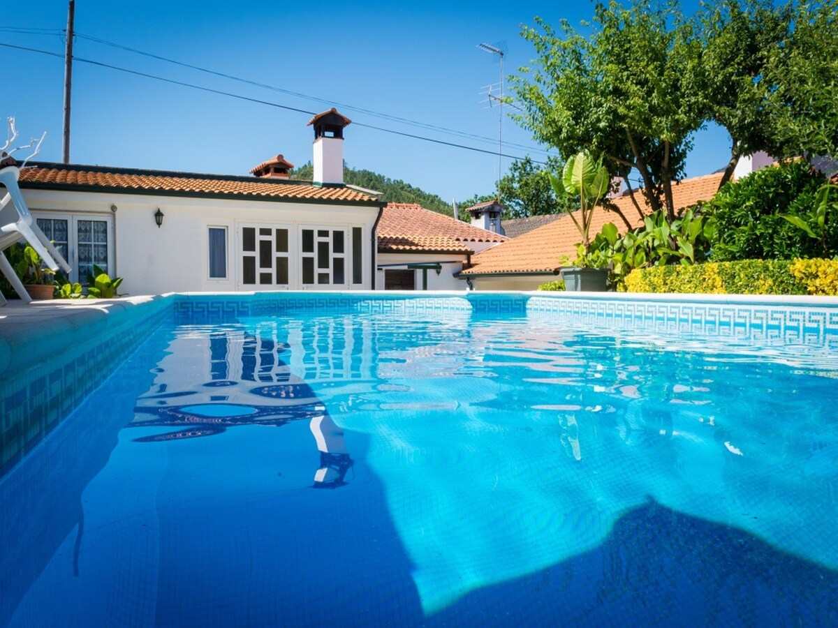 MyStay - Casa da Ramada with pool