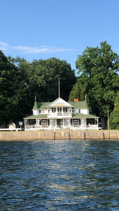 圣费利斯（ San Felice ） ，塞内卡湖（ Seneca Lake ）一座历史悠久的别墅