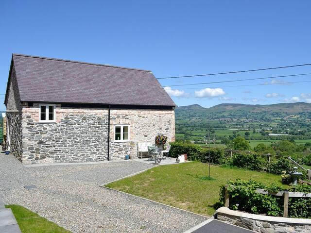 Llanrhaeadr, near Denbigh的民宿