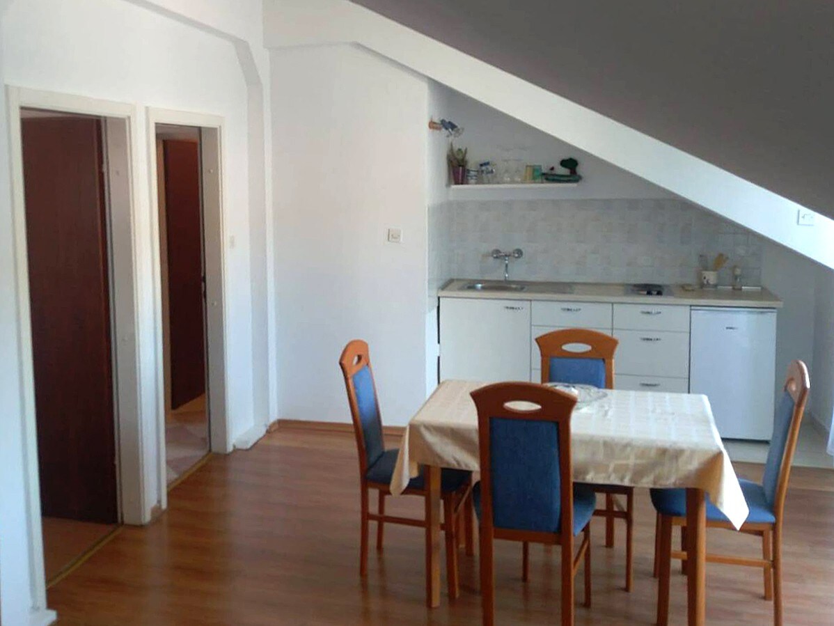 A-815-a One bedroom apartment with balcony and sea