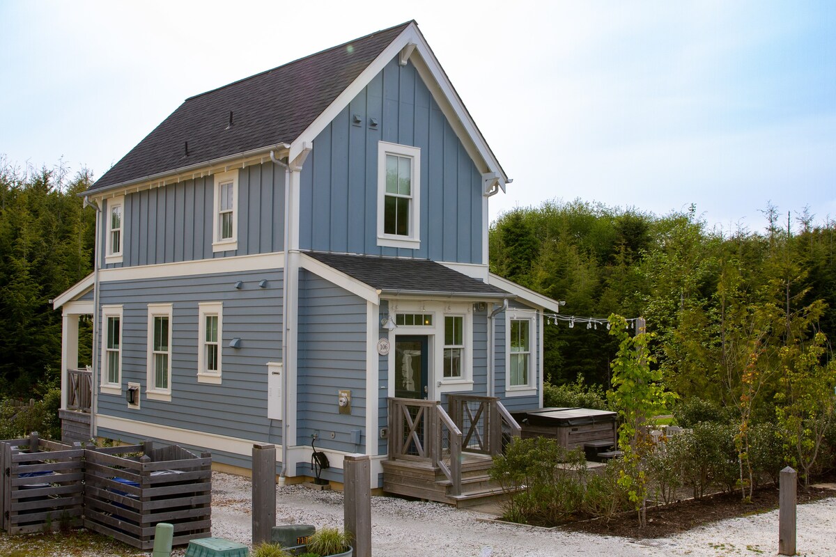 Seabrook's Creekside Cottage, a cozy home!