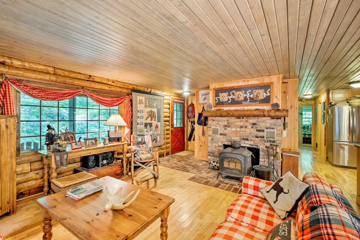 Private Wooded Cabin, 8 Mi to Sundance Ski & Town!