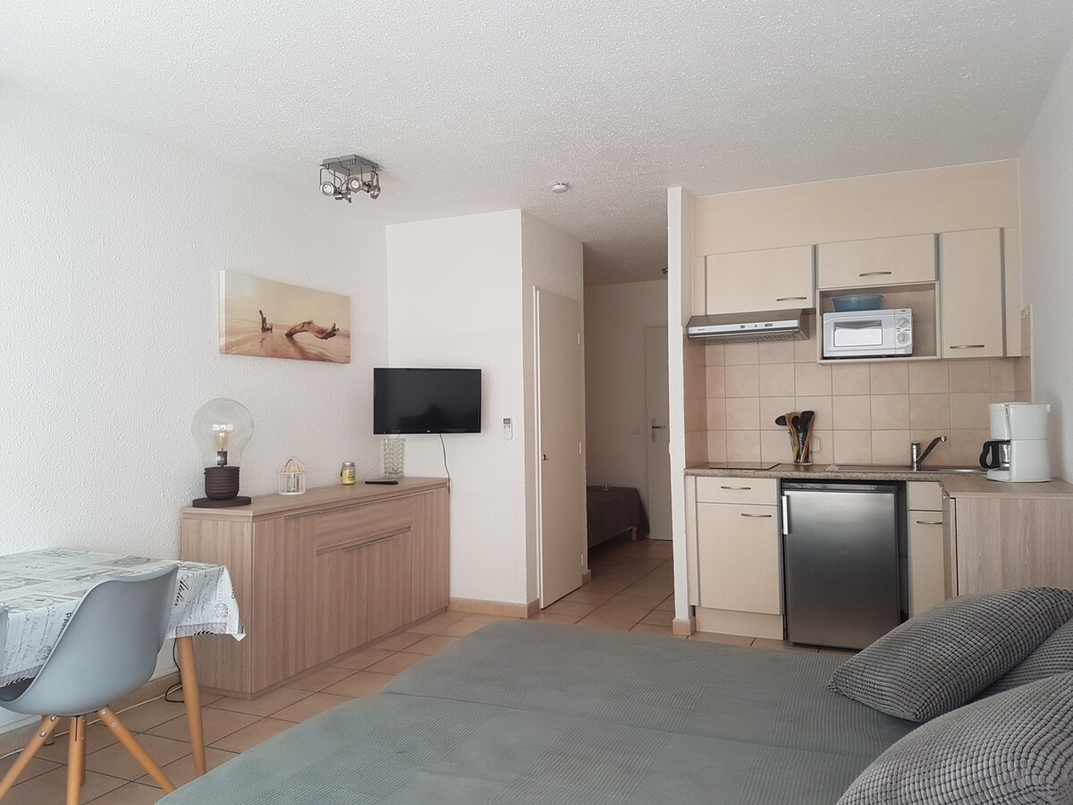 Saint-Raphaël单间公寓，可入住3人。