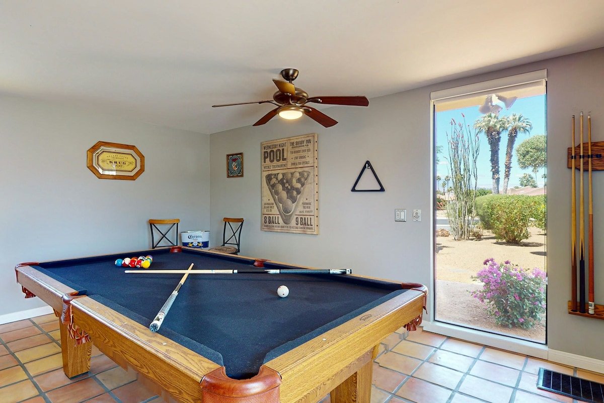 3BR Dog Friendly | Golf | Fireplace | Private Pool