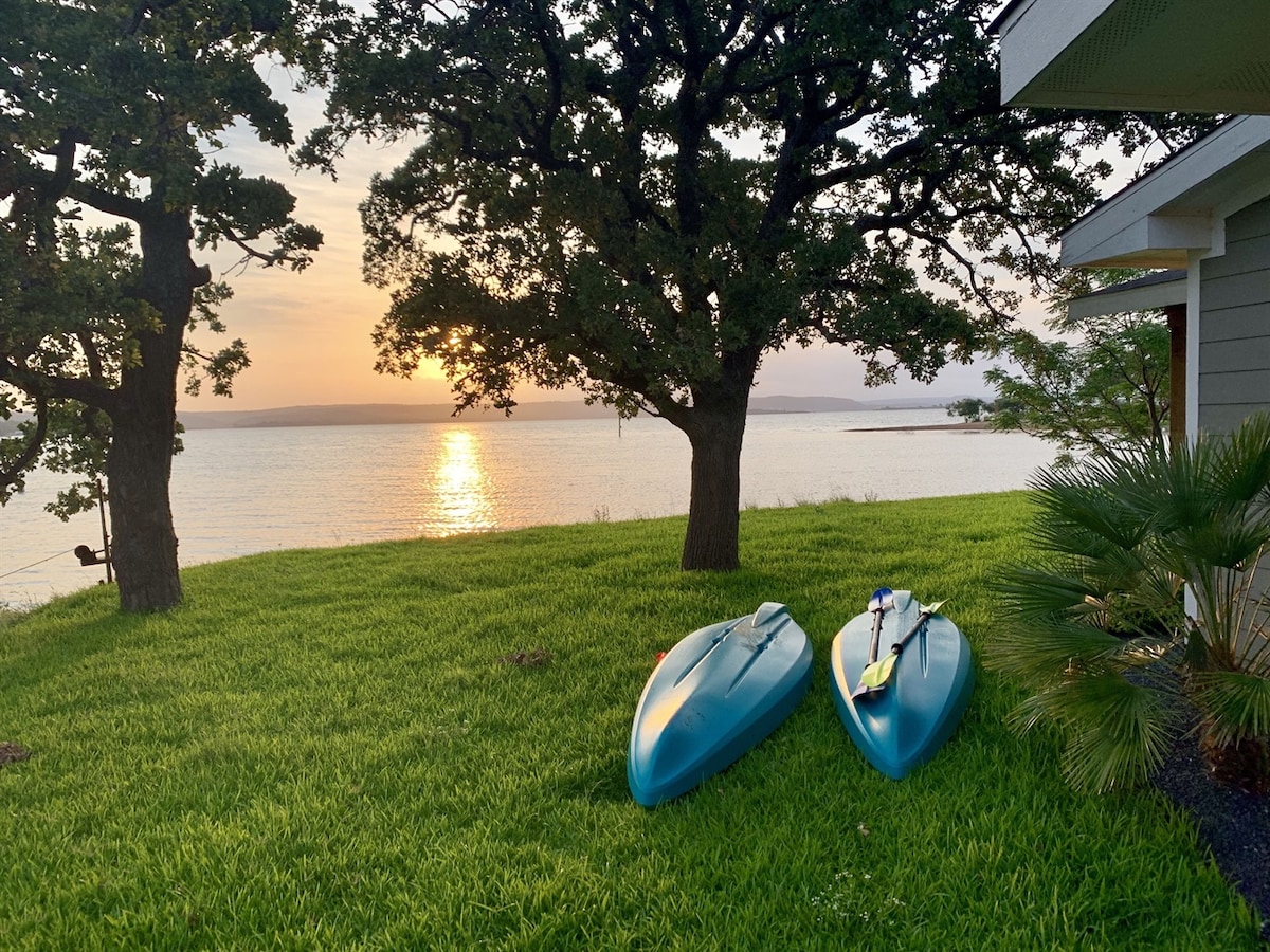 Lakefront! House+Guesthouse+Smoker+Kayaks+Firepit