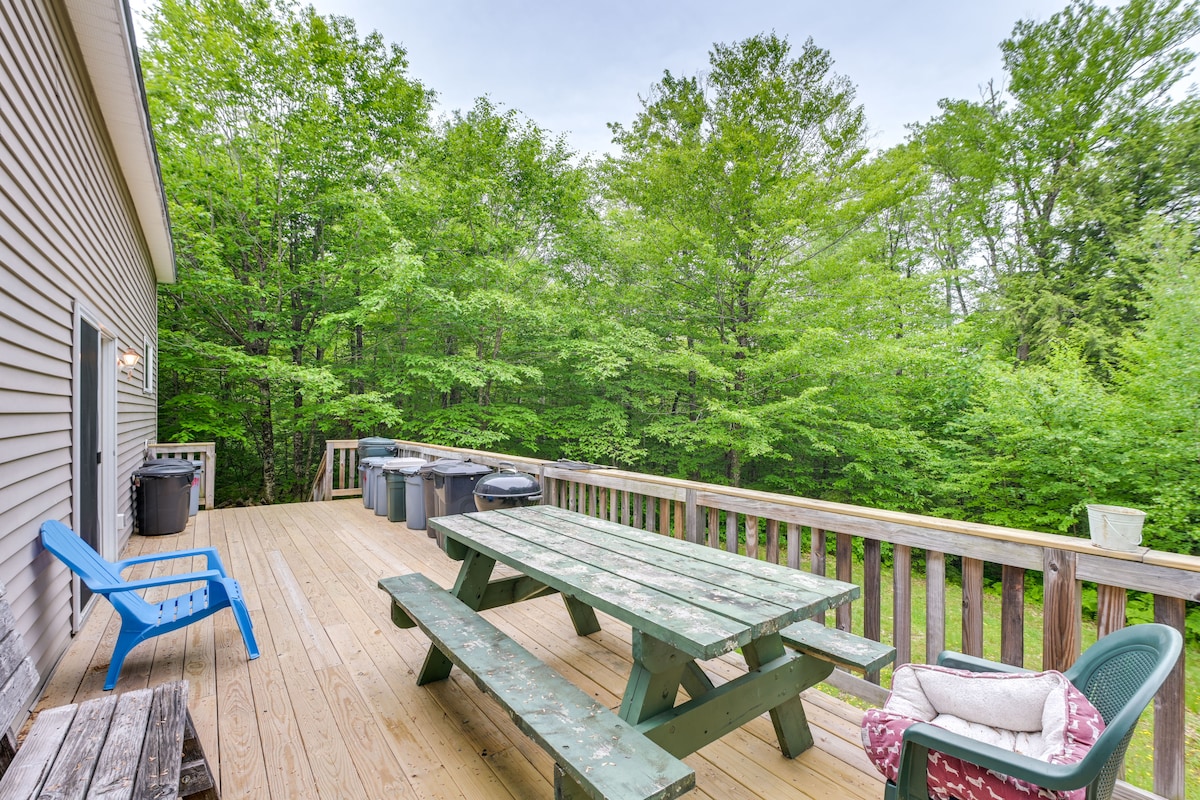 Secluded Harmony Cabin w/ Deck, Dock, Boats!